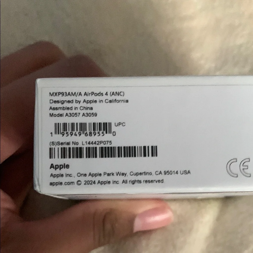 Apple airpods comes